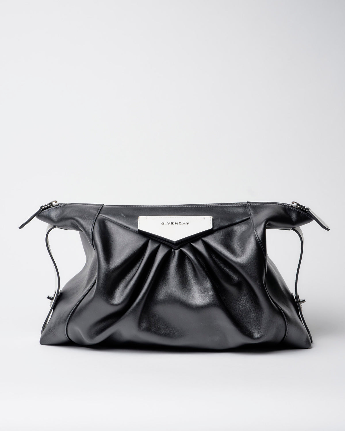 Borsa a mano Givenchy in bianco e nero