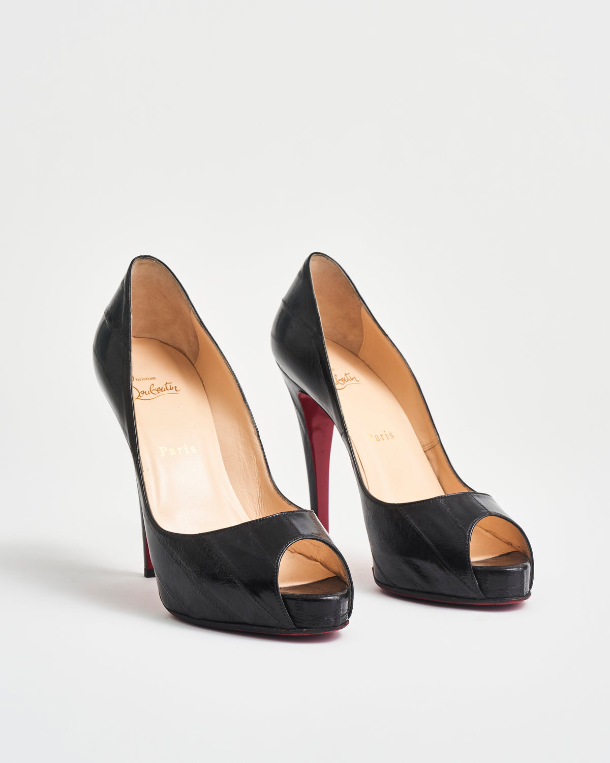 Louboutin Very privé pump